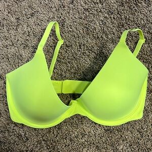 SKIMS Wear Everywear Lightly Lined Plunge Bra Neon Yellow Size 32DD NWOT